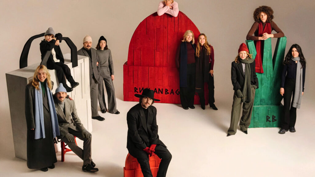 український одяг Ruslan Baginskiy у США